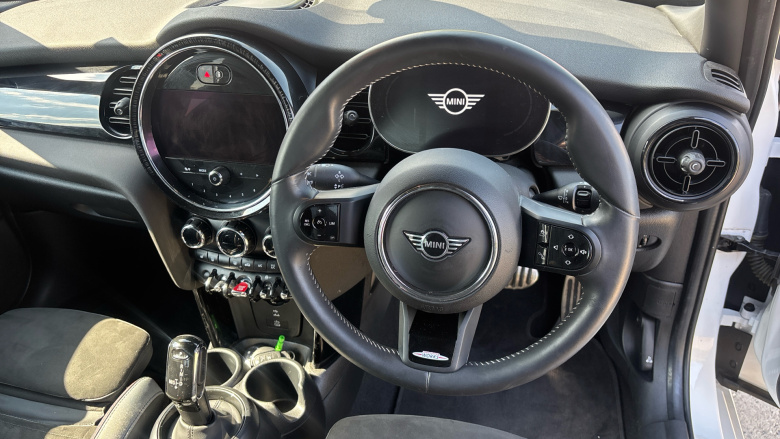 MINI Hatchback 1.5 Cooper Sport 5dr Petrol Hatchback
